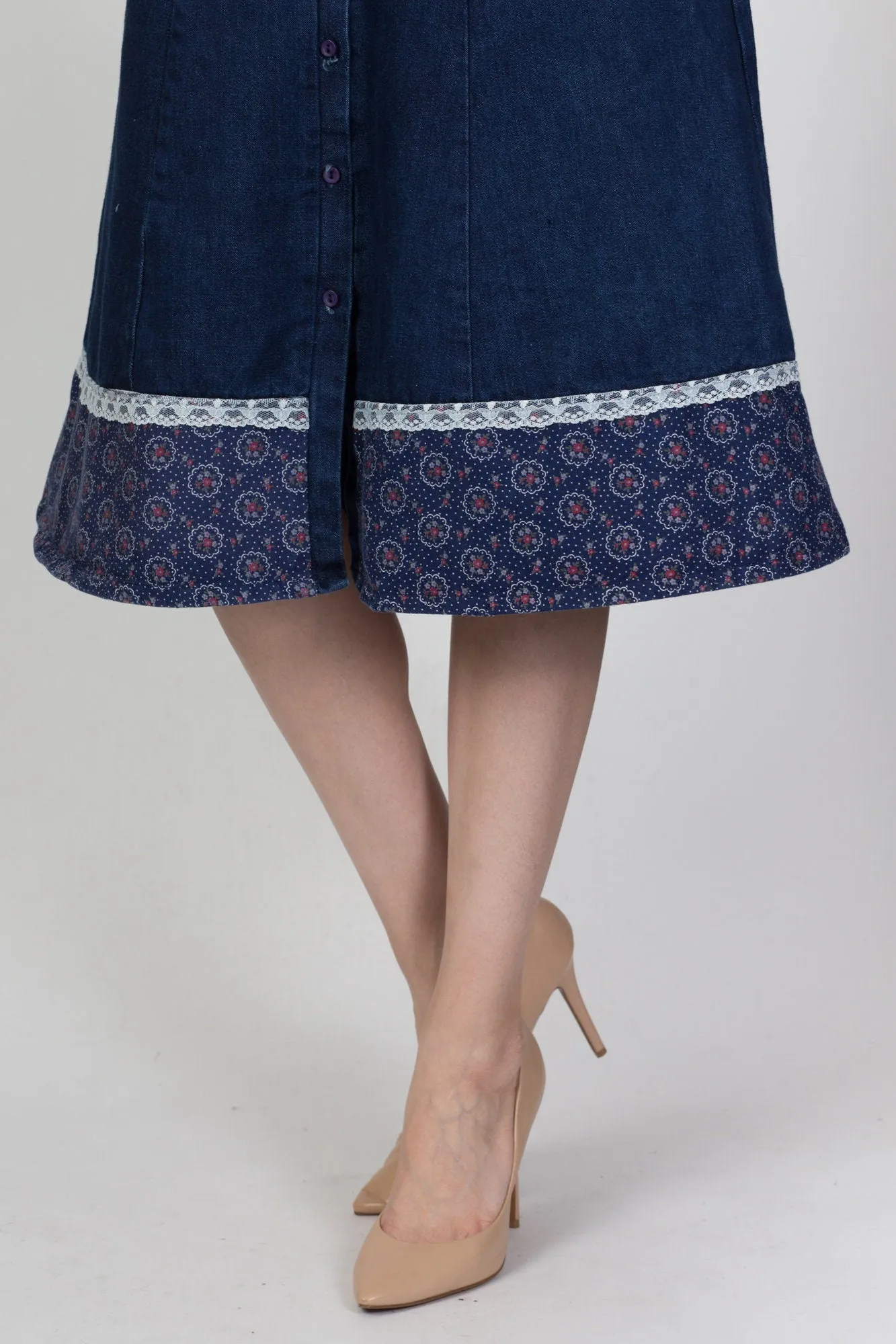 70s Boho Denim Floral Lace Trim Skirt - Extra Small, 24"