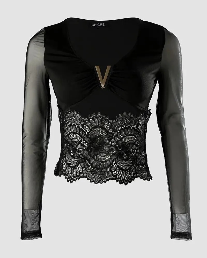 Deanwangkt - Contrast Lace Sheer Mesh Long Sleeve Top