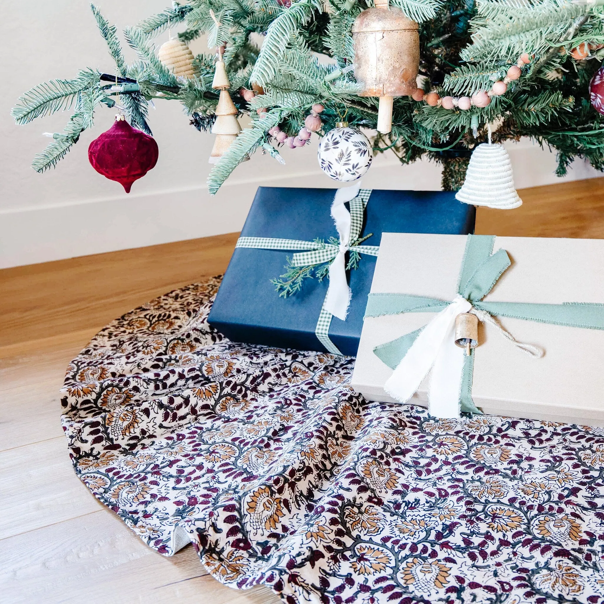 Evergreen Floral Tree Skirt