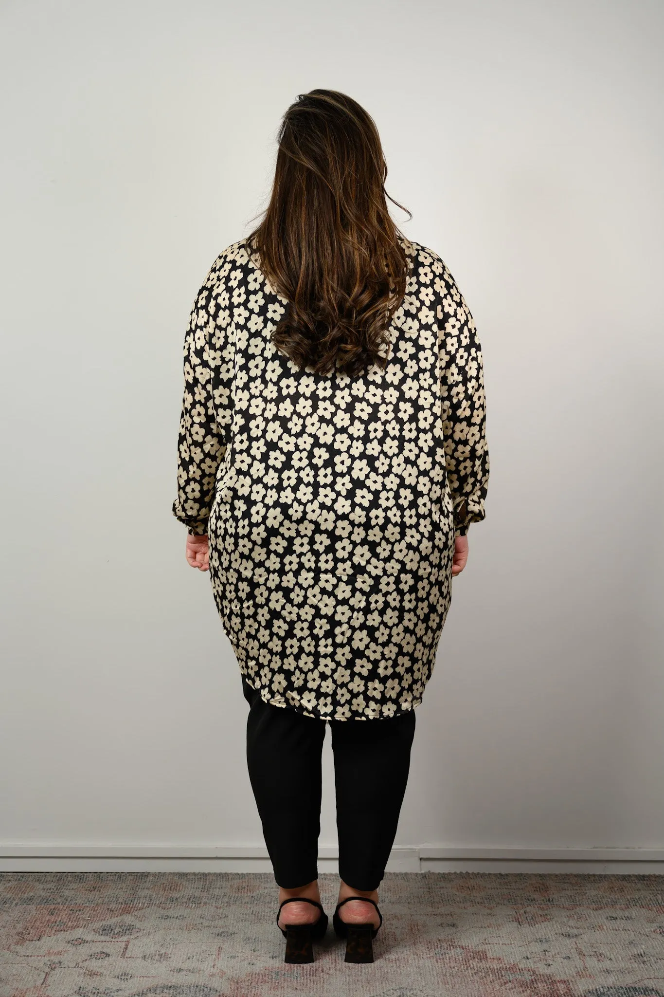 Luella shirt - Black & cream floral