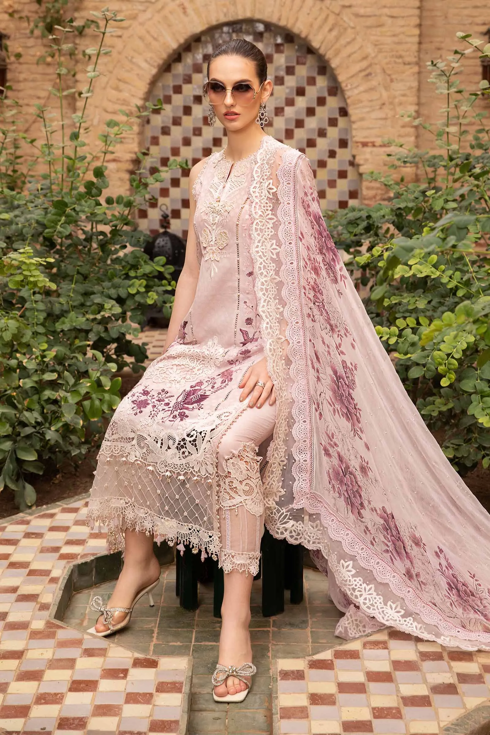 MARIA.B Luxury Lawn Collection 2024 – D-2414-A