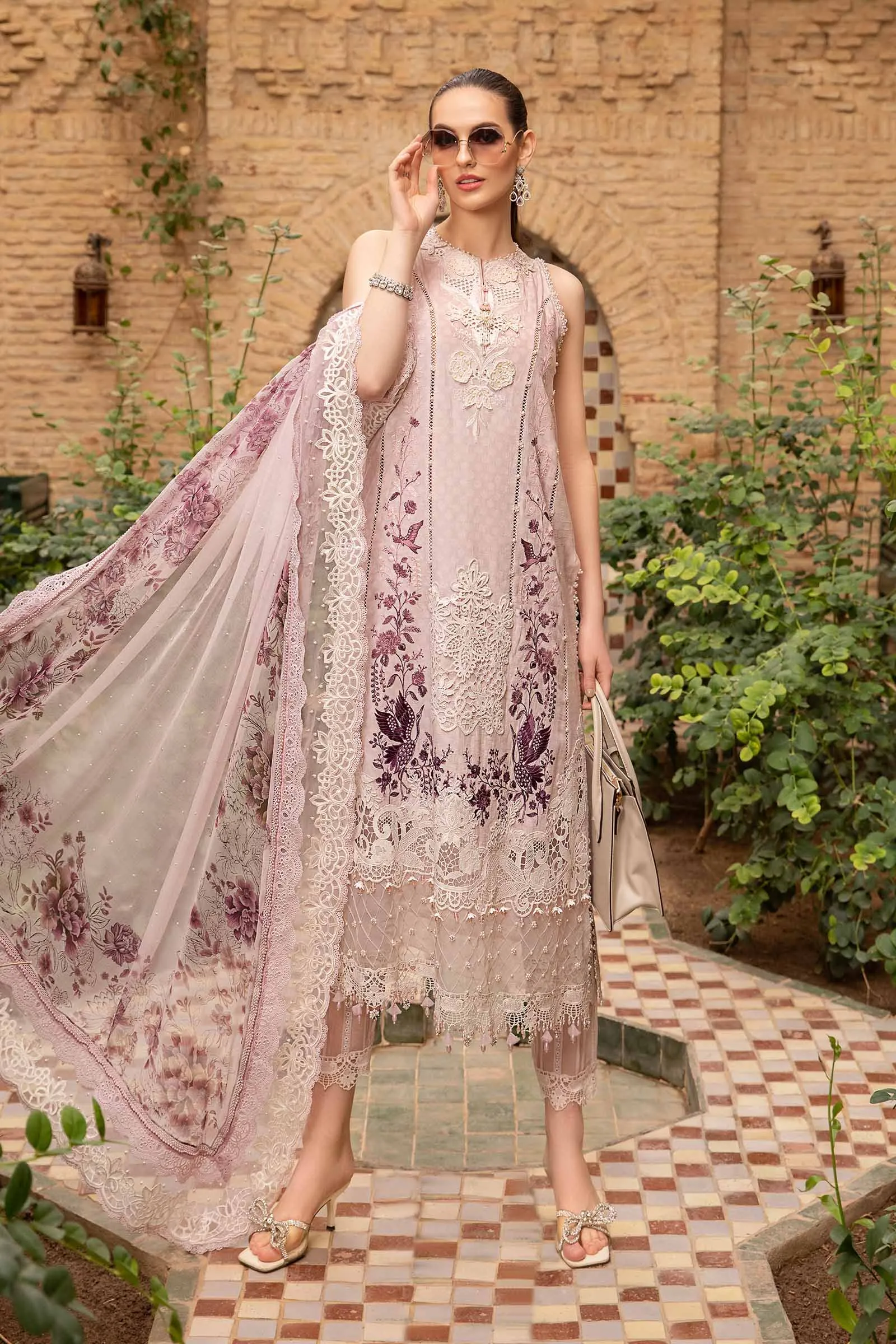 MARIA.B Luxury Lawn Collection 2024 – D-2414-A