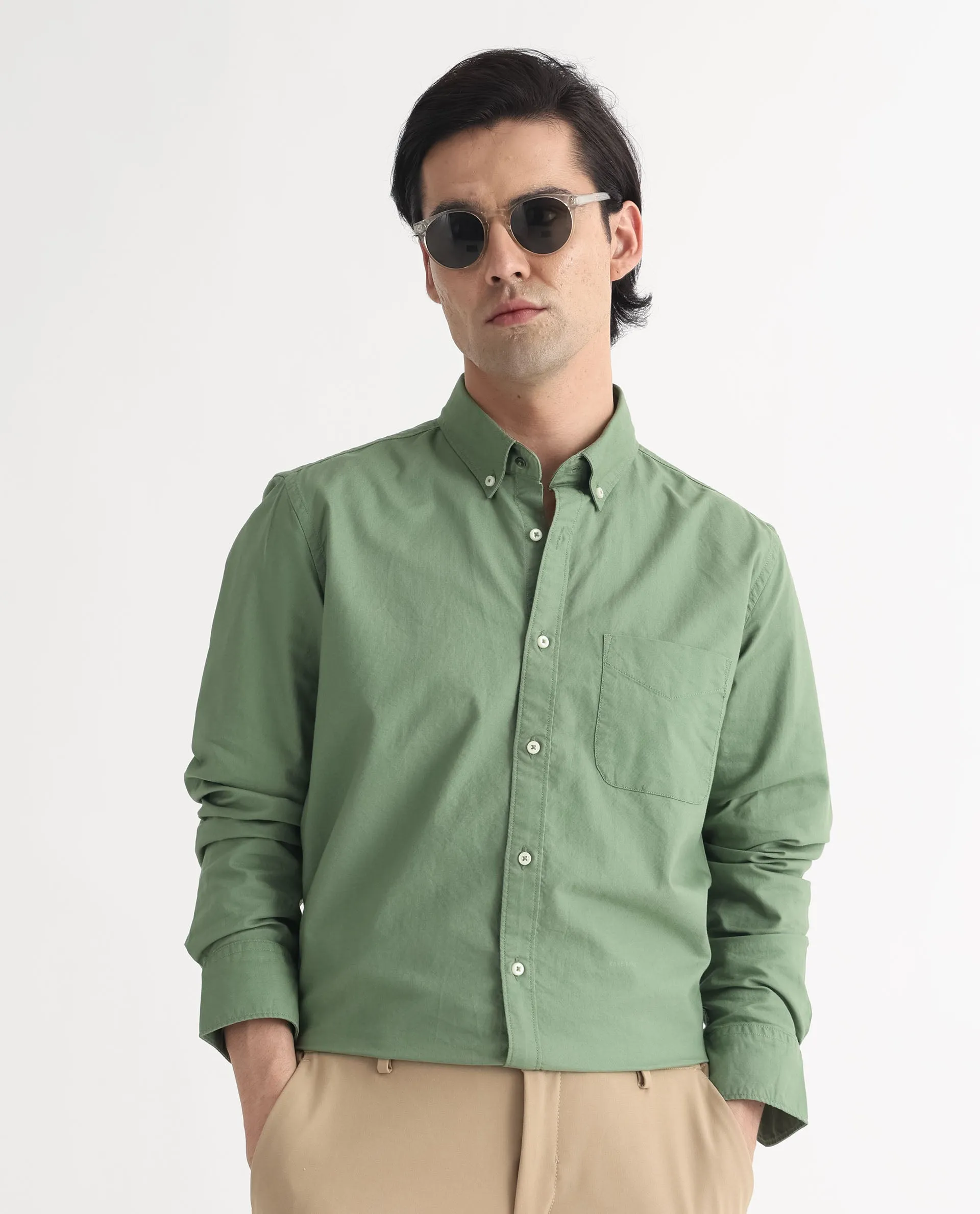 Rare Rabbit Men's Auxfo Green Cotton Fabric Full Sleeves Solid Shirt