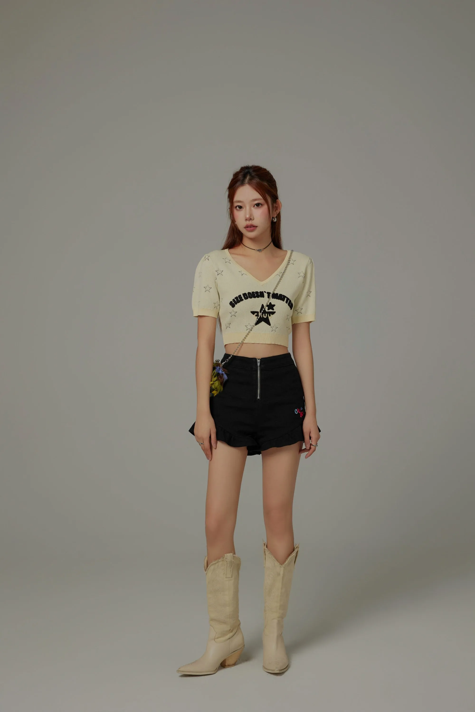 Size Doesnt Matter Chuu Star V-Neck Puff Knit Top