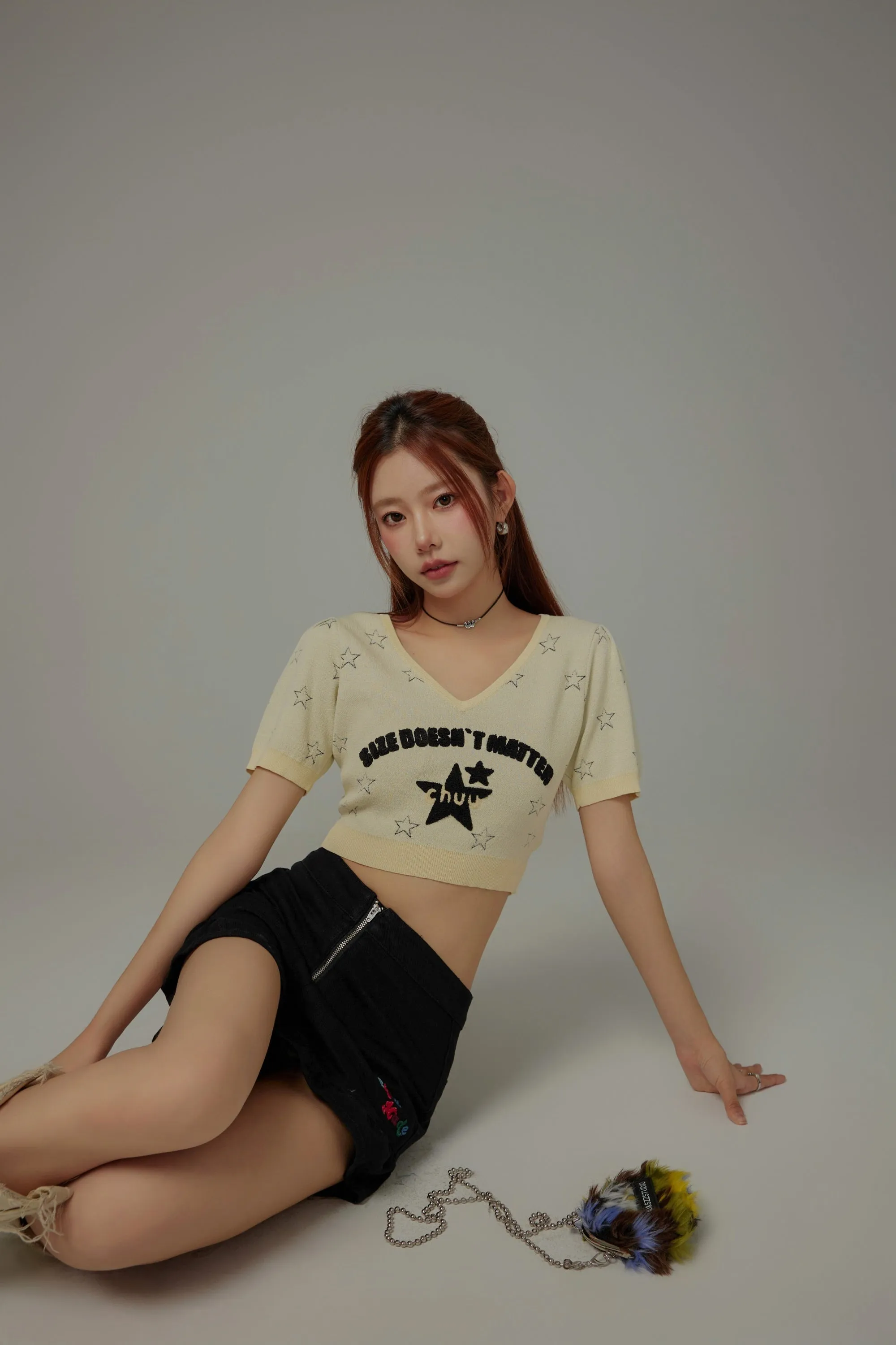 Size Doesnt Matter Chuu Star V-Neck Puff Knit Top