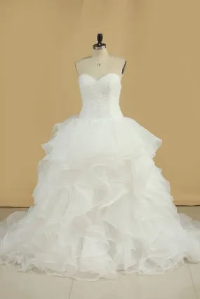 Sweetheart With Applique A Line Wedding Dresses Court Train