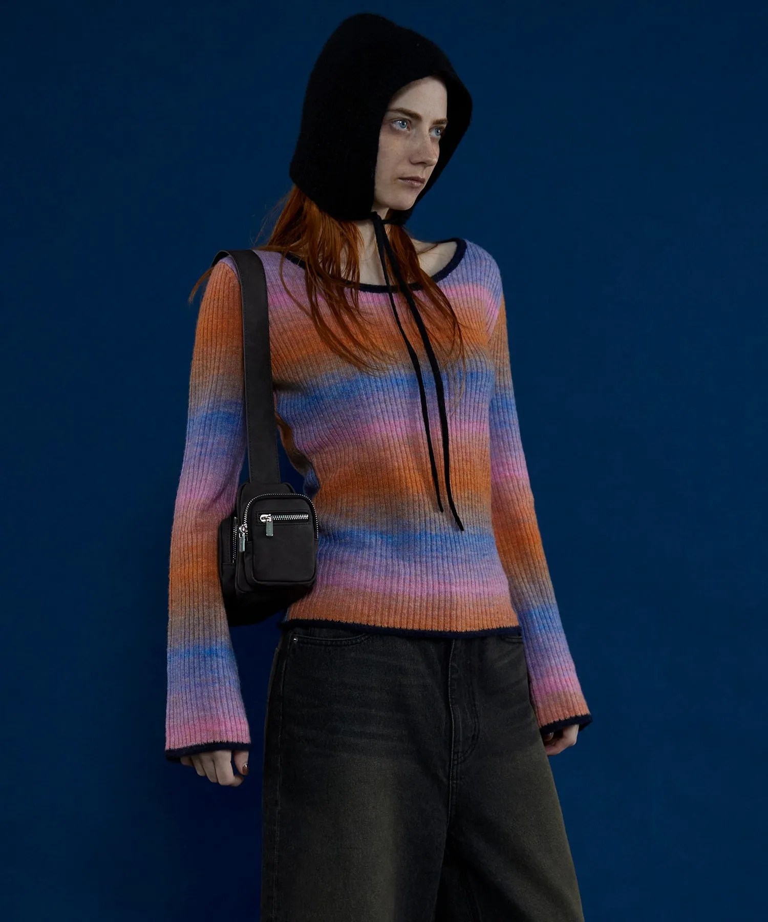 With Muffler Gradient Knit Tops